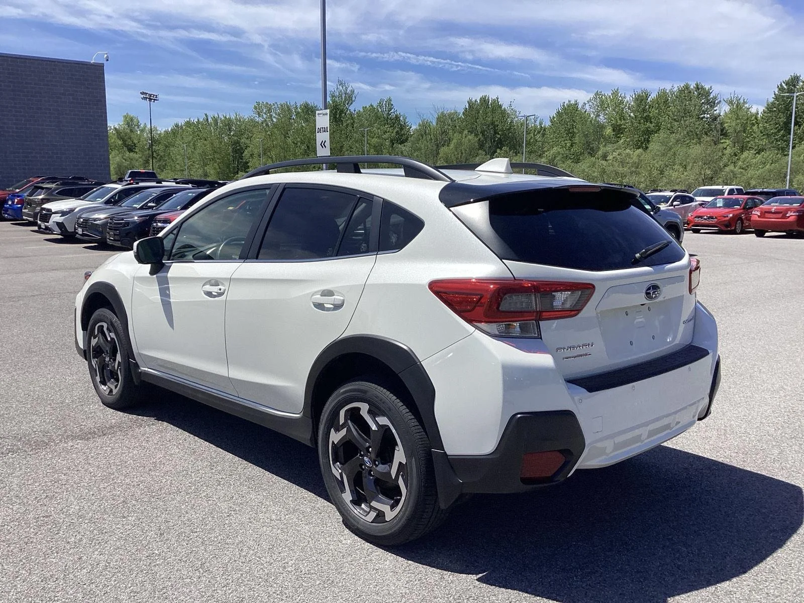 Used 2023 Crystal White Pearl Subaru Limited image 5