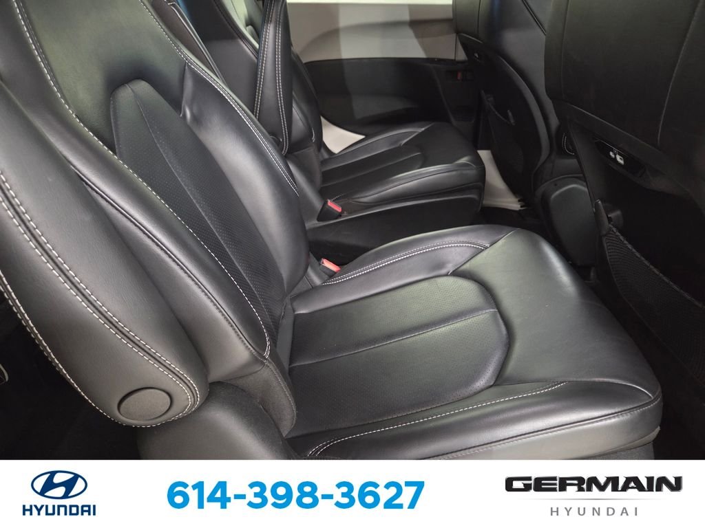 Used 2023 White Chrysler Touring L image 20