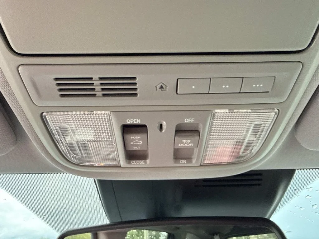 Used 2019  Honda EX-L image 44