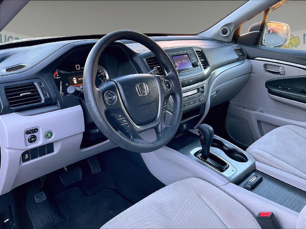 Used 2018 Gray Honda LX image 8