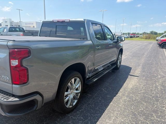 Used 2023 Gray Chevrolet High Country image 9