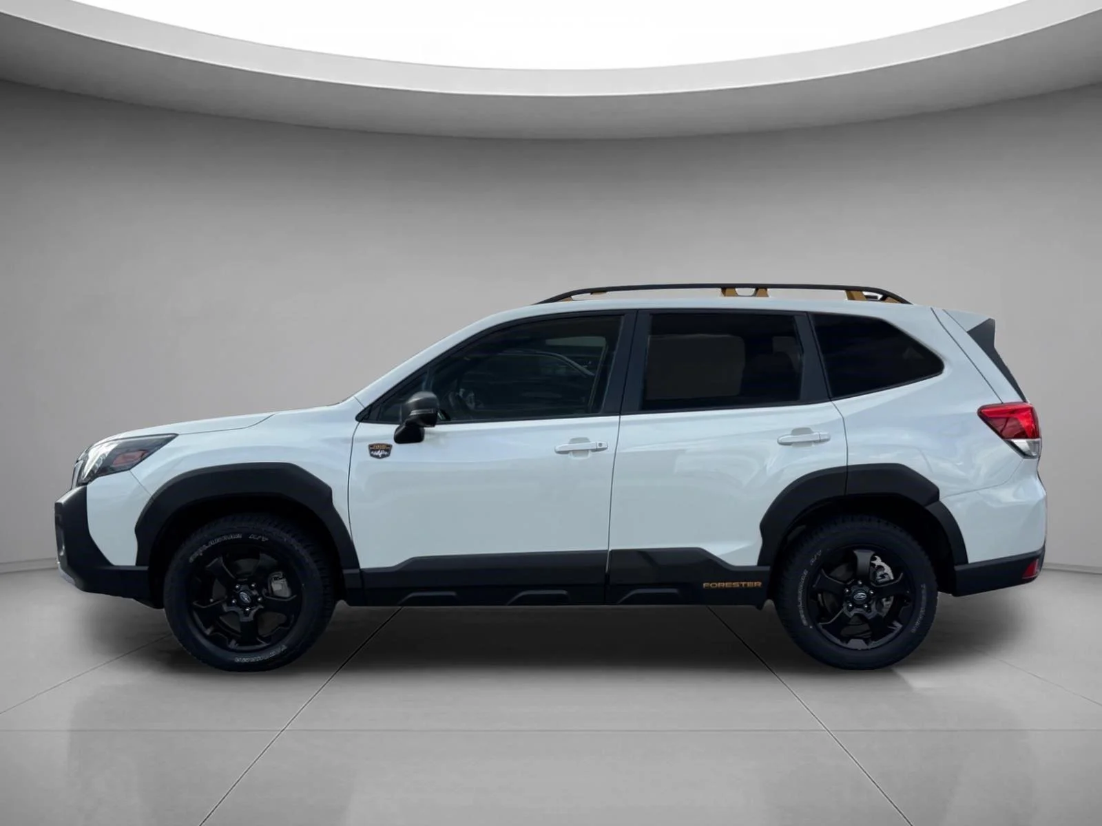 Used 2025 Crystal White Pearl Subaru Wilderness image 3