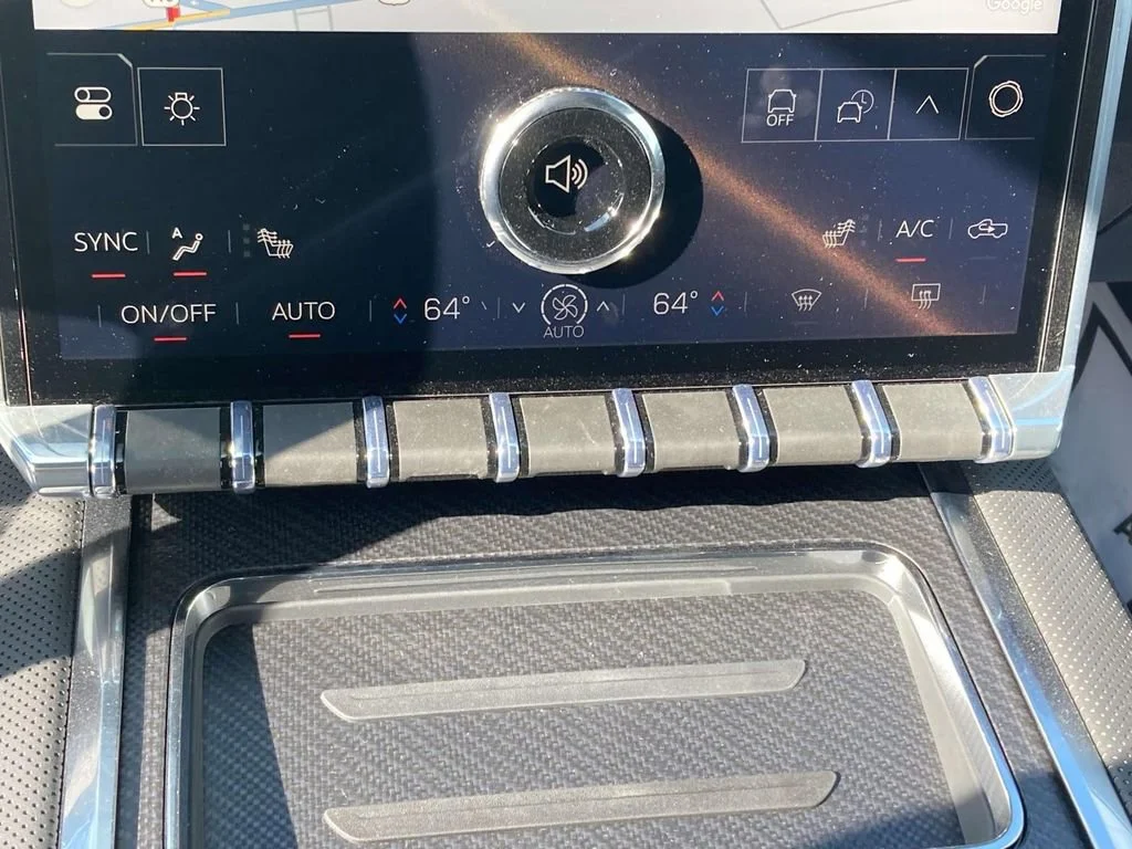New 2026 Deep Ocean Metallic GMC Elevation Extended Range image 22