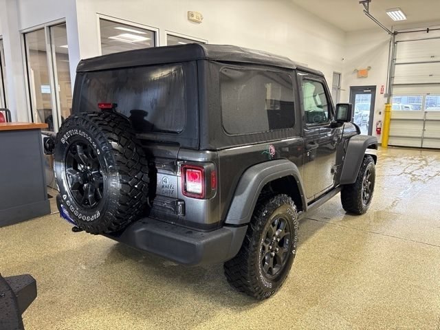 Used 2021 Granite Crystal Metallic Clearcoat Jeep Willys image 8