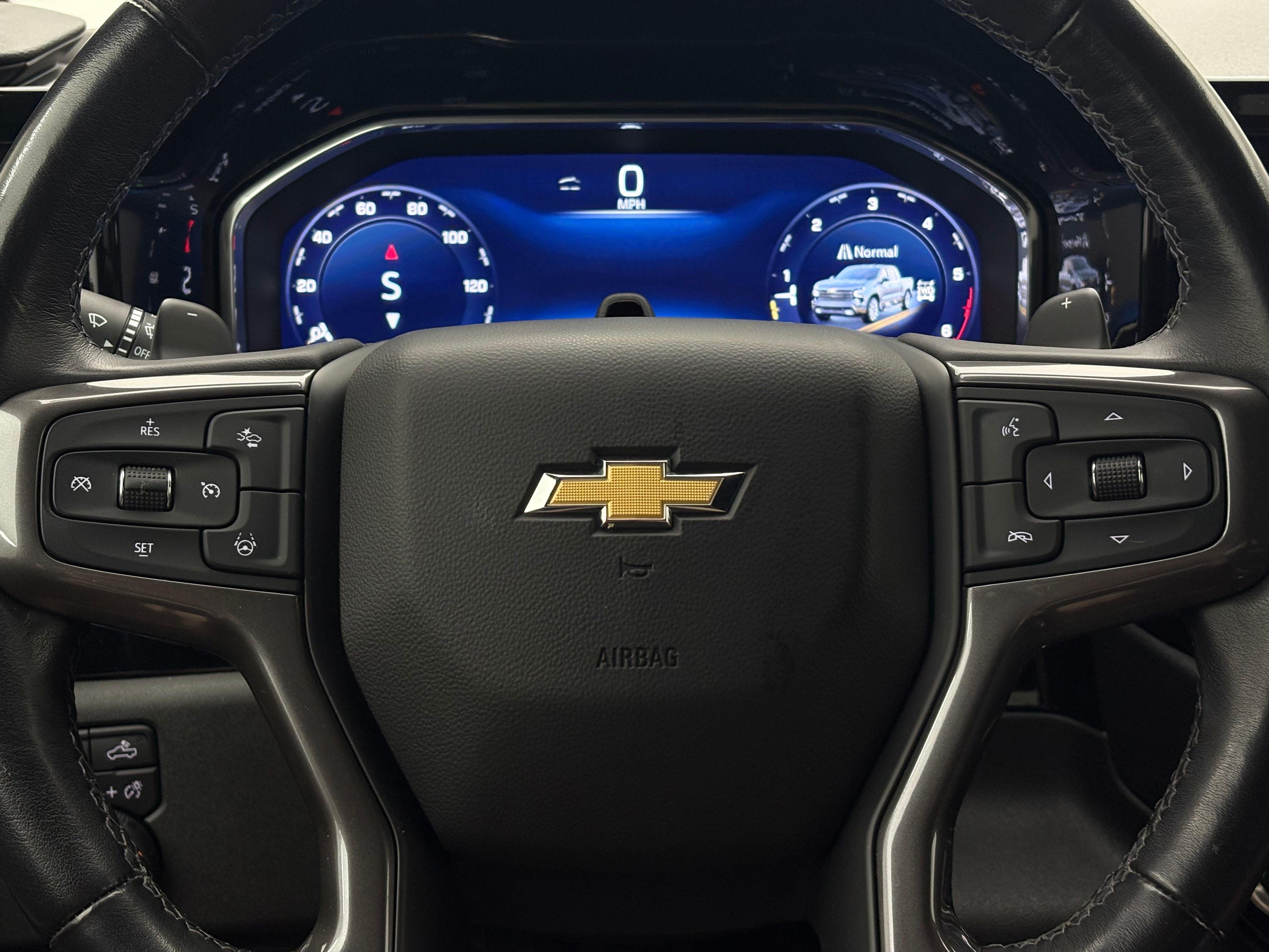 Used 2023 Iridescent Pearl Tricoat Chevrolet High Country image 22
