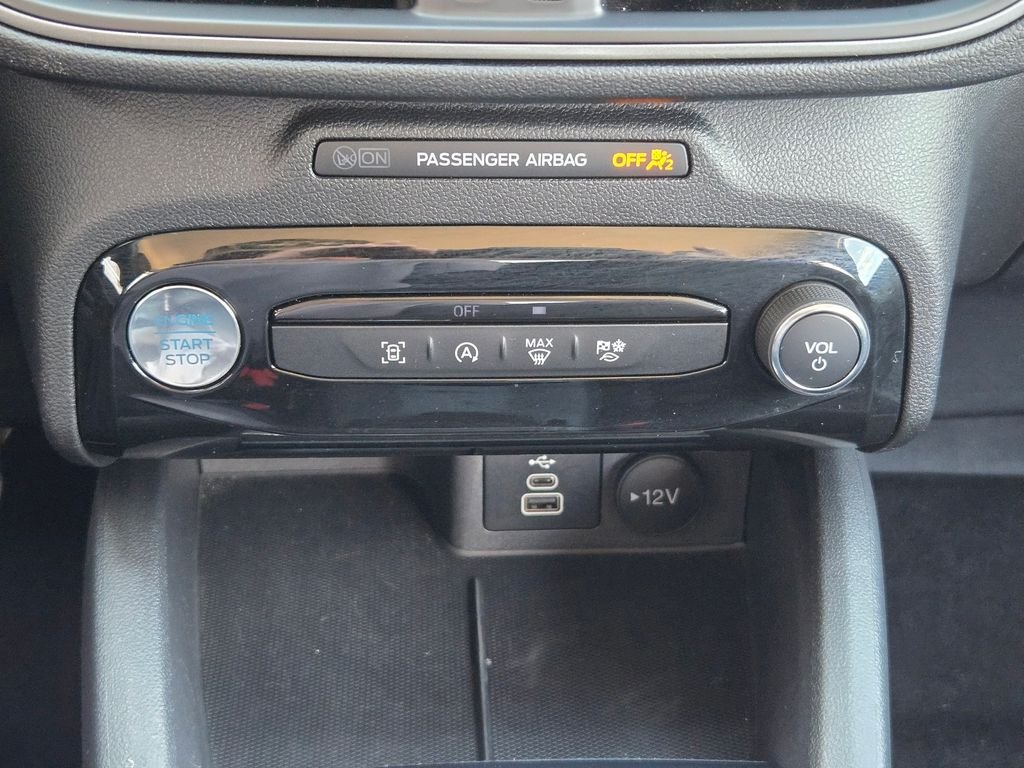 Used 2024 Silver Ford Active image 13