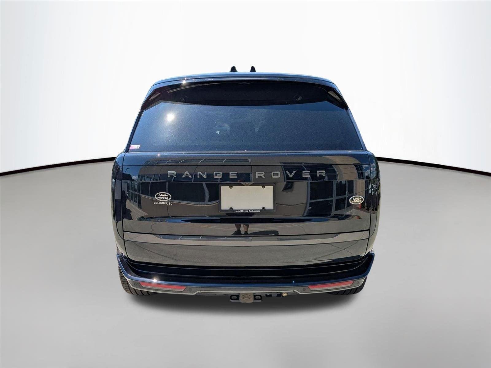 Used 2023 Santorini Black Metallic Land Rover SE image 6