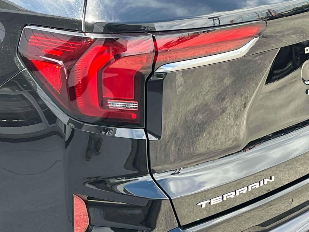 2026 GMC Terrain AT4 - Photo 10