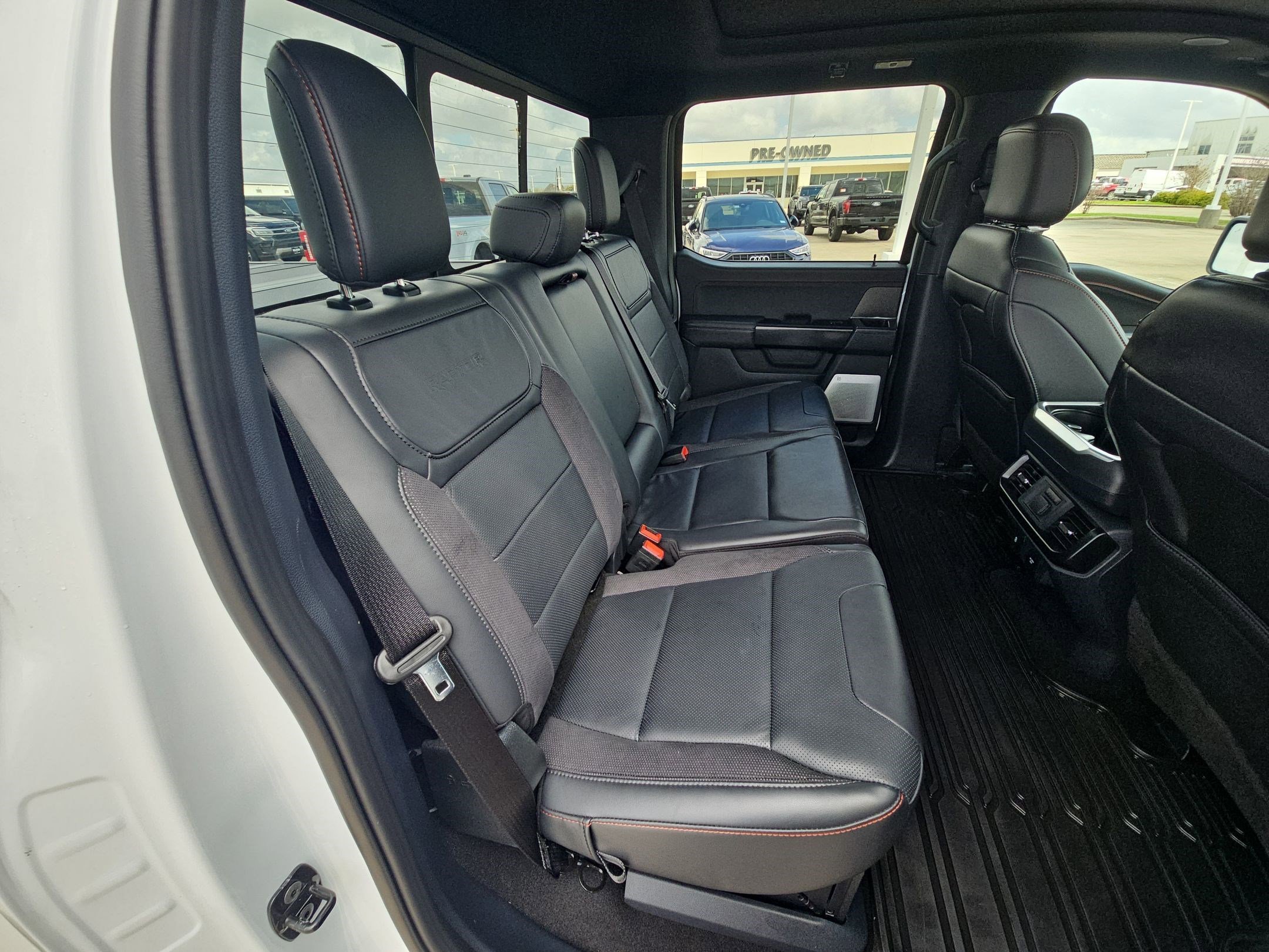 Used 2025 Oxford White Ford Raptor image 29
