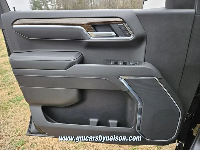New 2026 Onyx Black GMC Elevation image 16