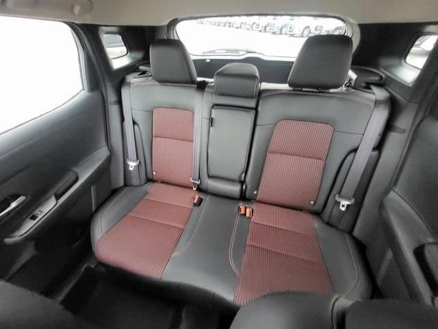 2026 Nissan KICKS SR - Photo 12
