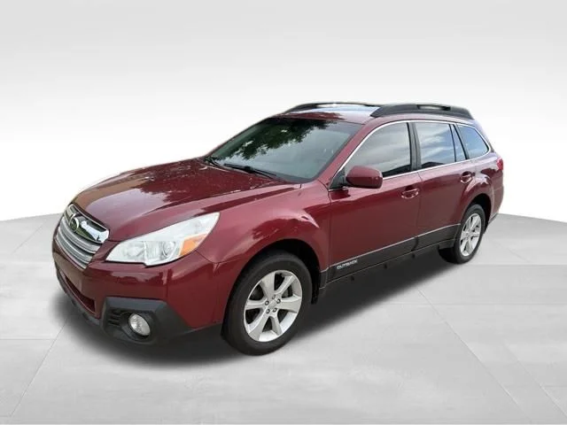 Used 2013 Red Subaru 2.5i Premium image 8