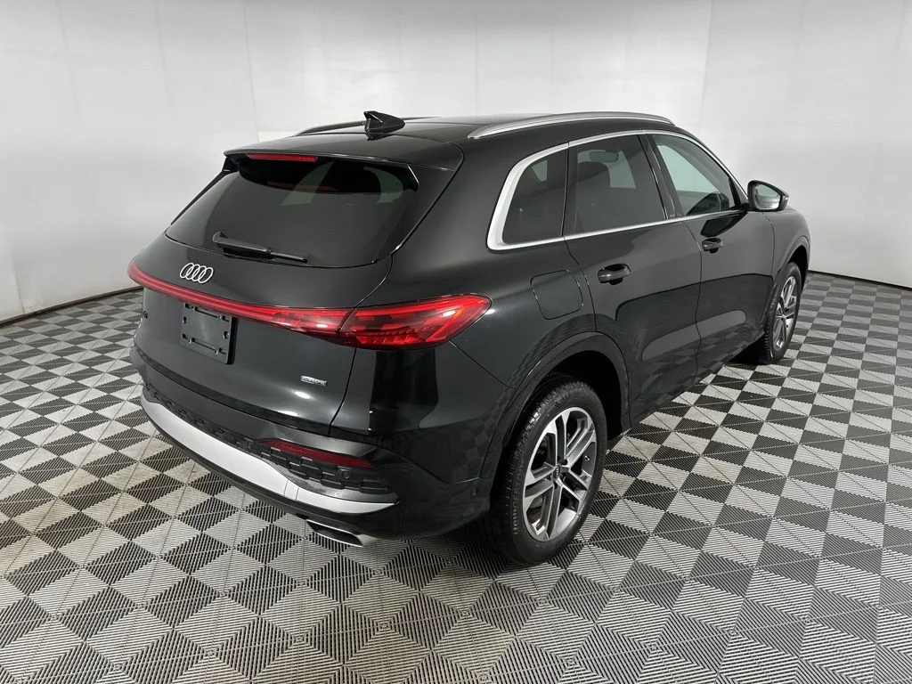 Used 2025 Black Audi 2.0T Premium image 13