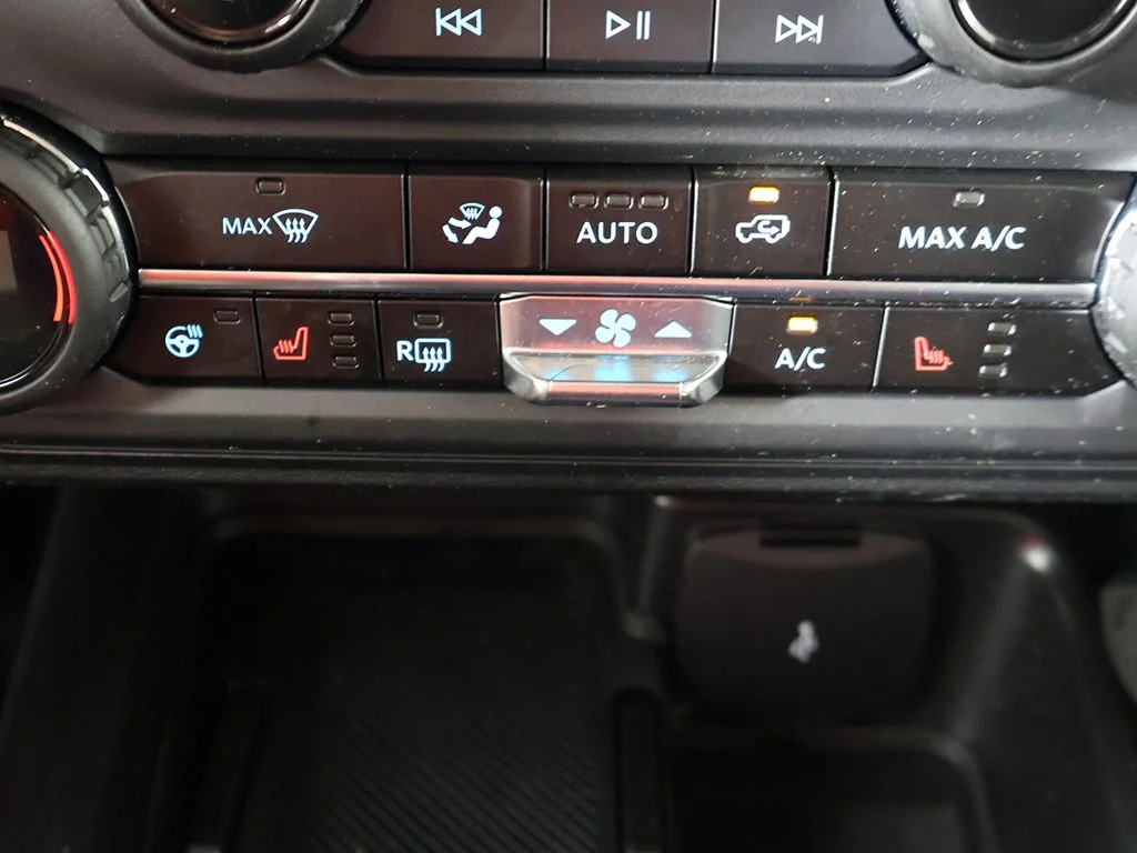 Used 2026 Beige Ford Badlands image 47