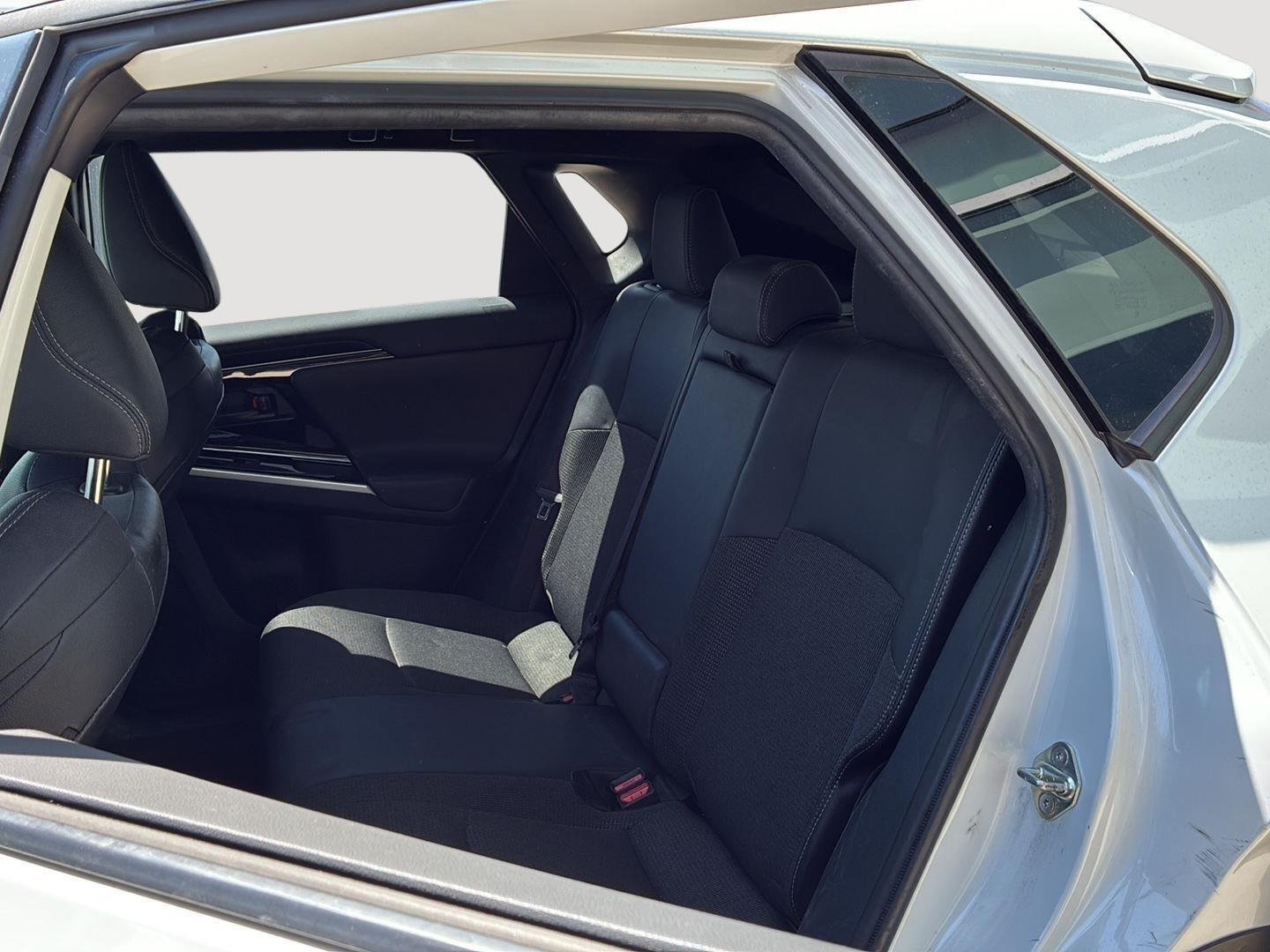 Used 2023 Wind Chill Pearl Toyota XLE image 4