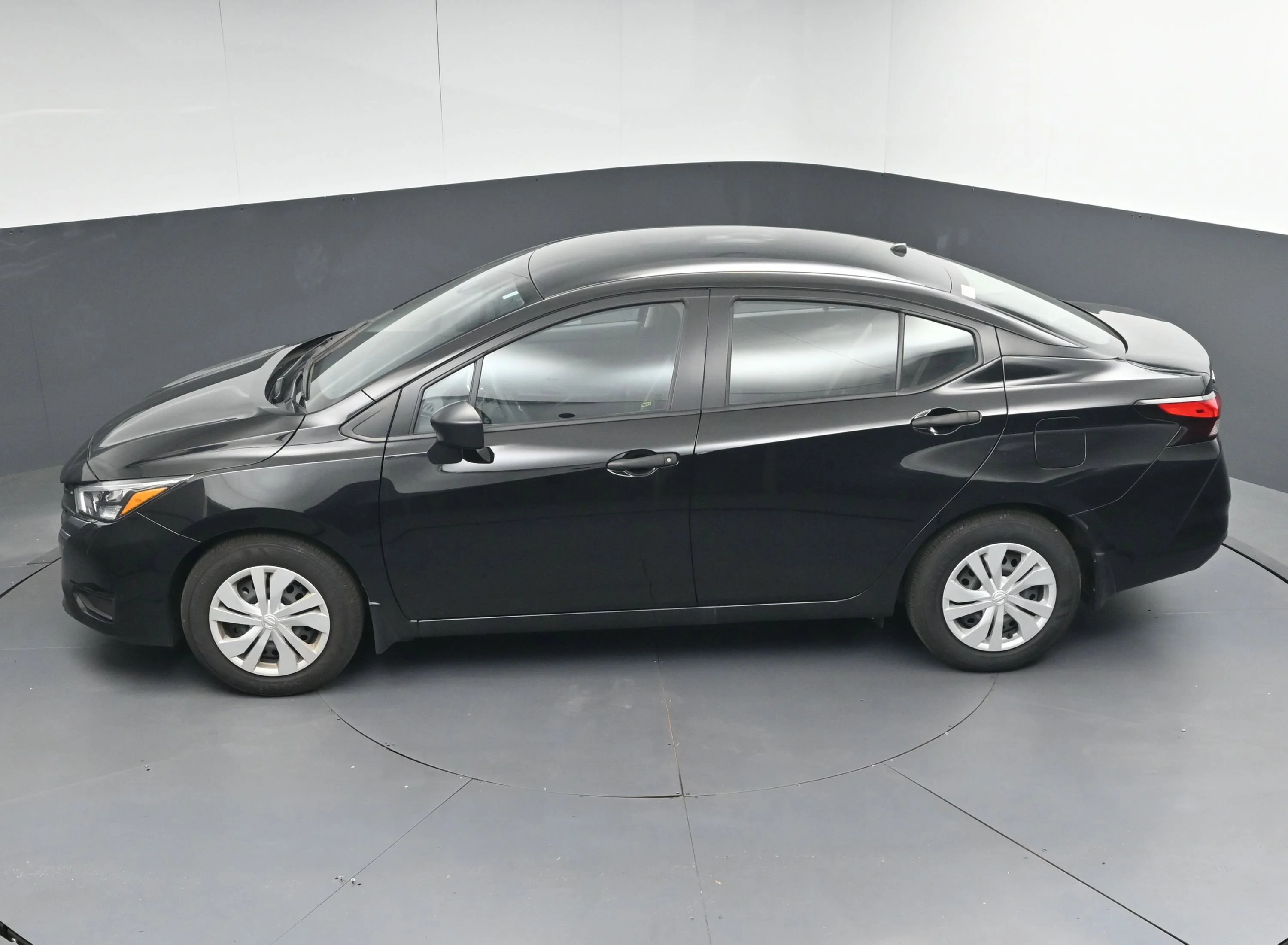 2025 Nissan Versa Sedan S - Photo 34