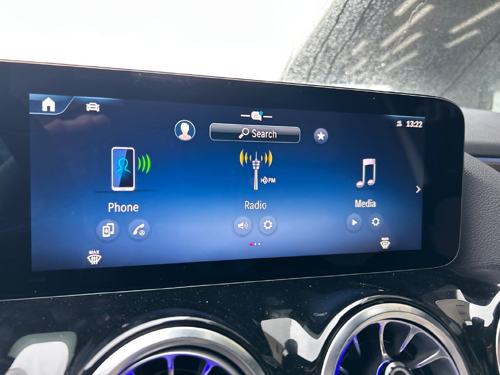 New 2026 Polar White Mercedes-Benz GLA 250 image 54