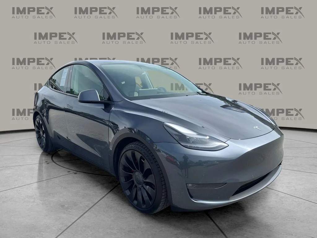 Used 2022 Gray Tesla Performance image 4