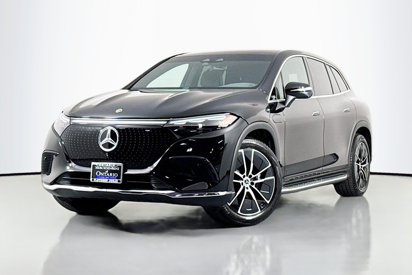 Certified Used 2025 Obsidian Black Metallic Mercedes-Benz 450 image 1