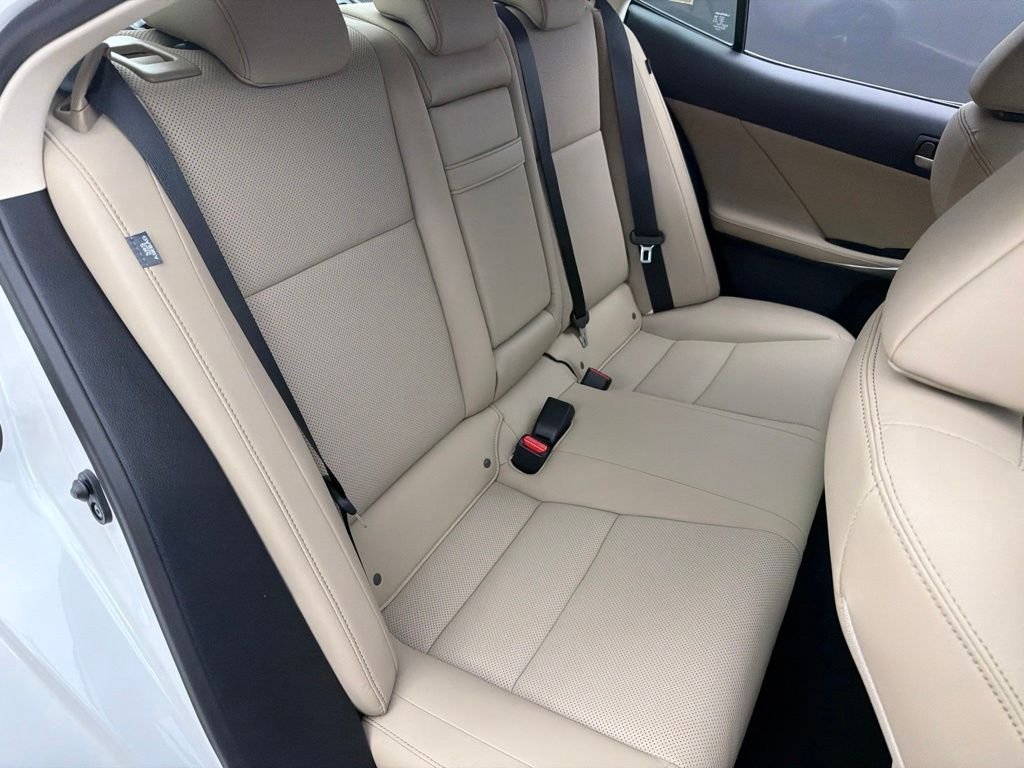 Certified Used 2020 EMINENT WHITE PEARL Lexus 300 image 23