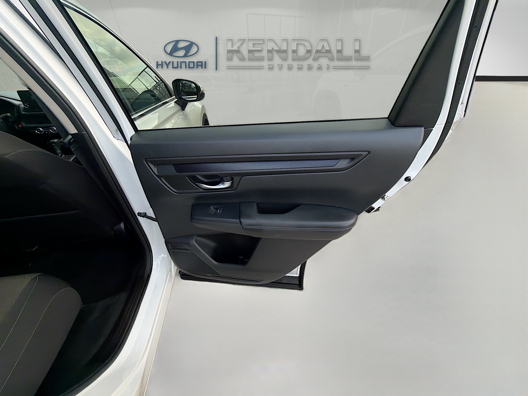 Used 2024 sparkle silver metallic Honda EX image 28