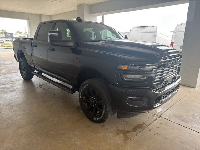 New 2026 Diamond Black Crystal Pearl-Coat Exterior Paint RAM Tradesman image 6