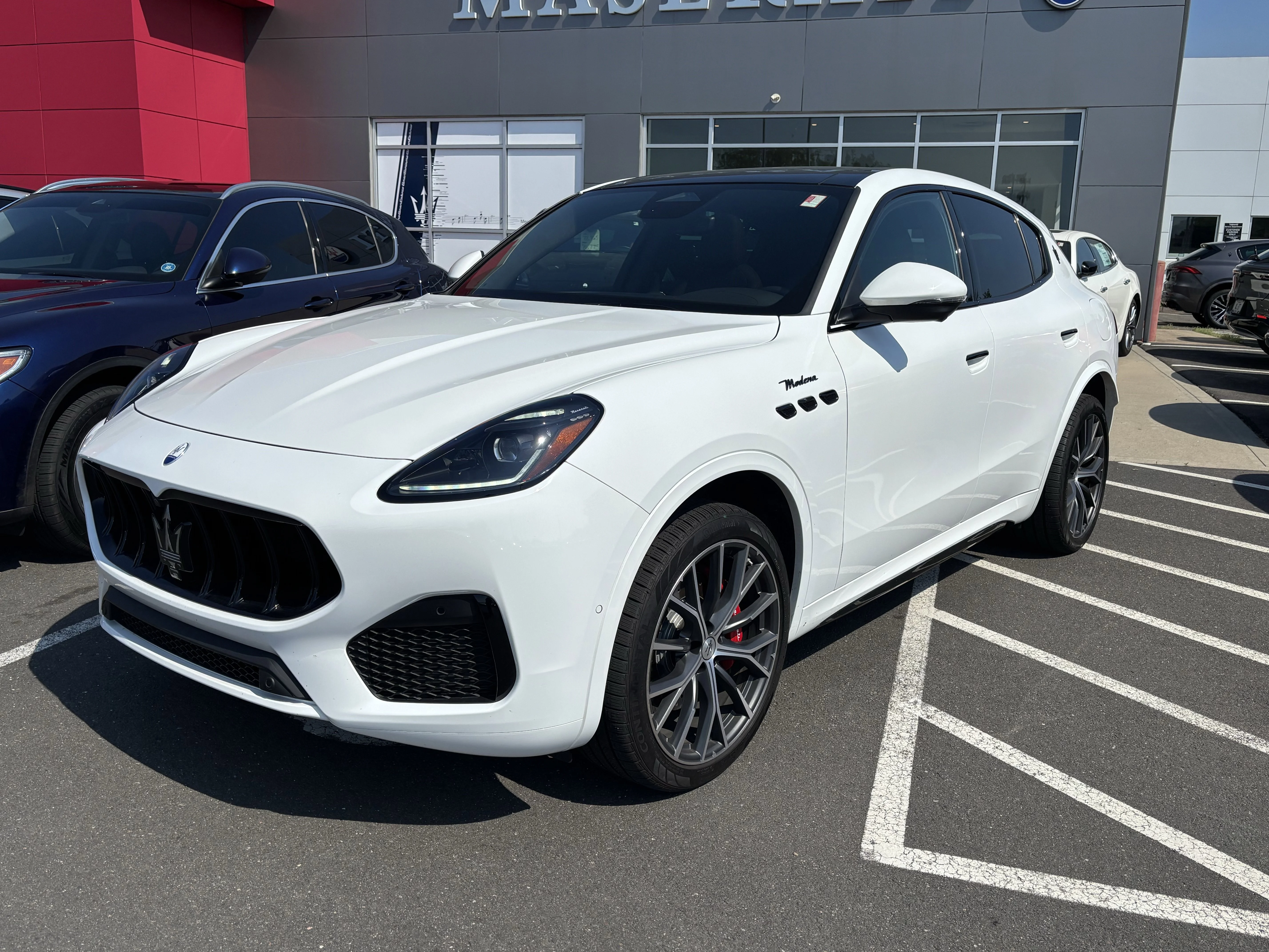 New 2026 BIANCO Maserati Modena image 5