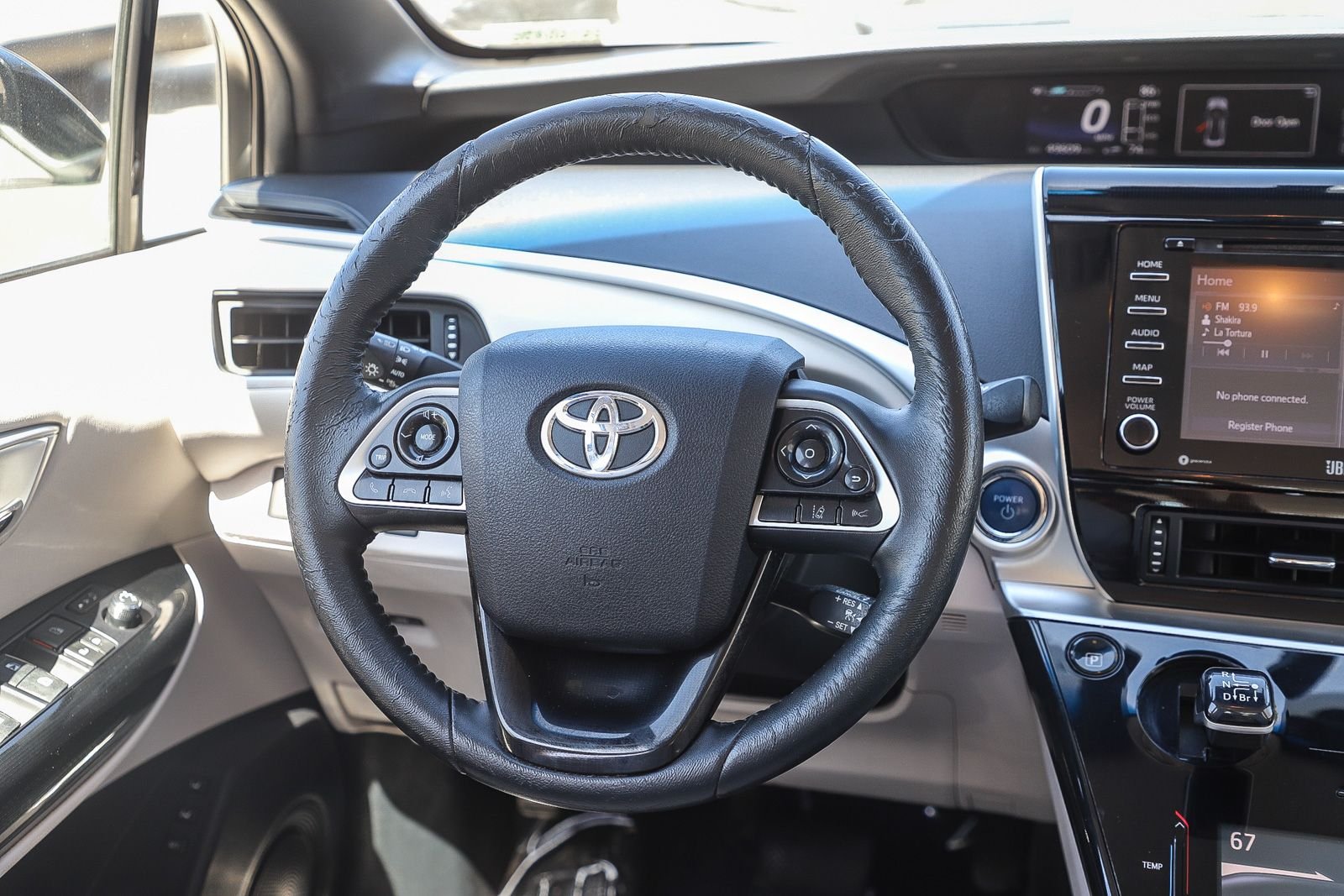 Used 2018 Black Toyota Base image 16