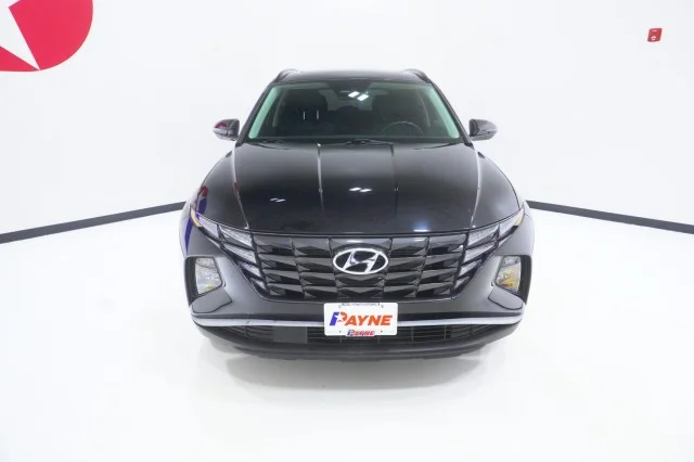 Used 2024  Hyundai SEL image 2