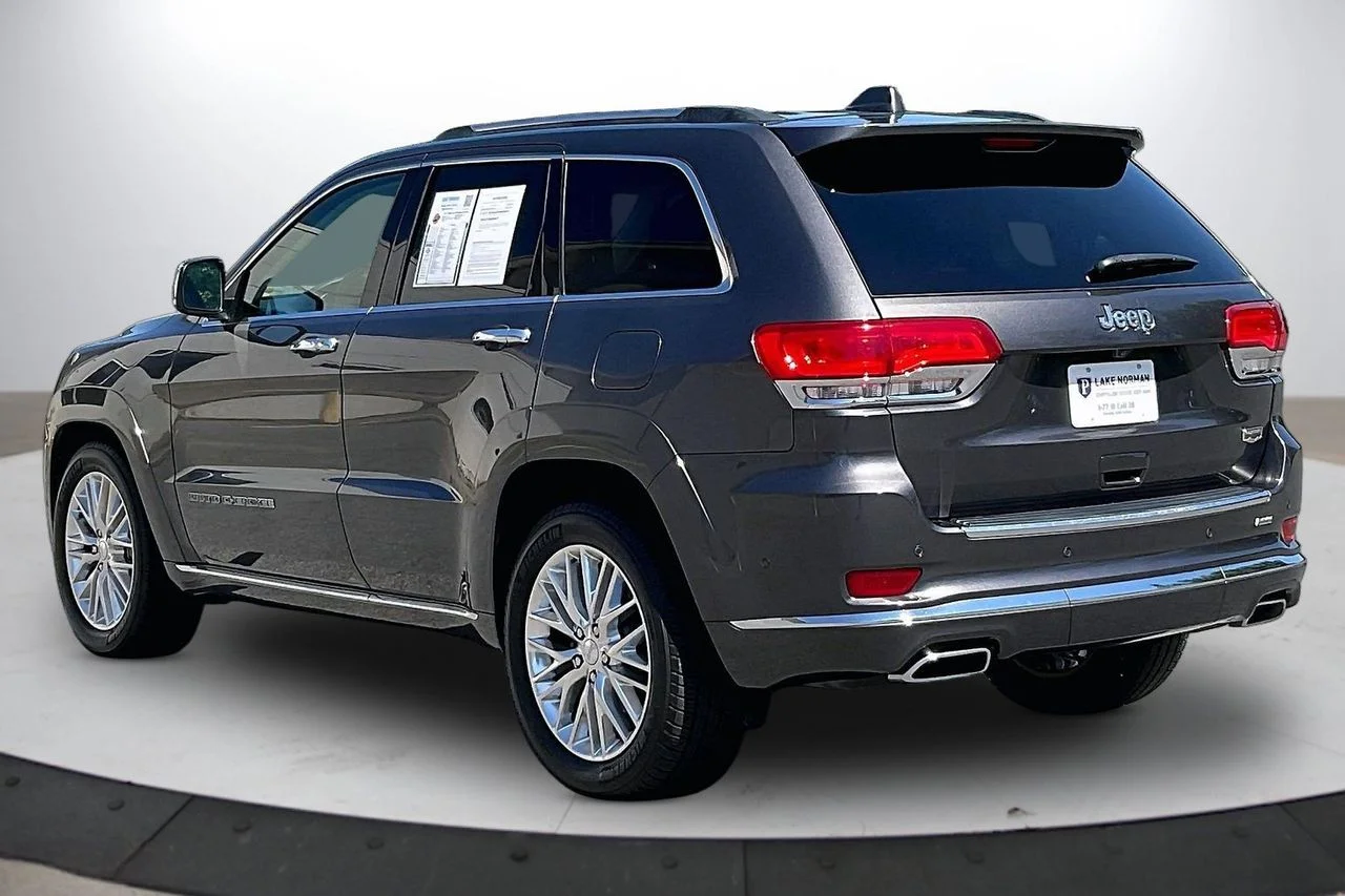 Certified Used 2017 Gray Jeep Summit image 7