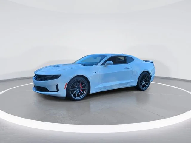 Used 2020 White Chevrolet LT1 image 4