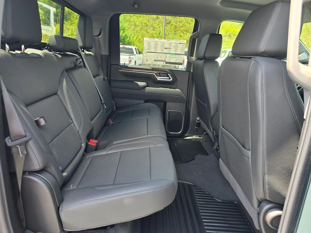 New 2026 Gray Chevrolet LT image 26