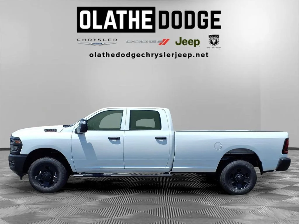 New 2026 Bright White Clear-Coat Exterior Paint RAM Tradesman image 23