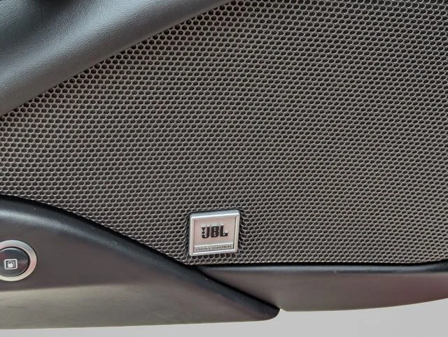 Used 2018  Ferrari Base image 47