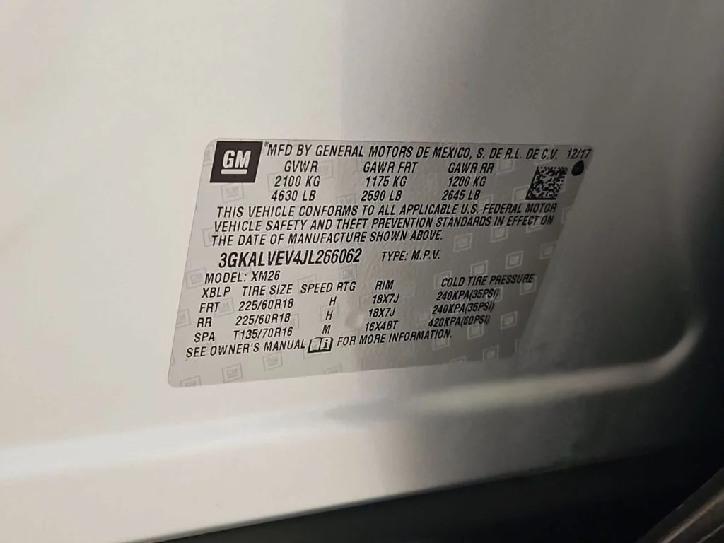 Used 2018 Quicksilver Metallic GMC SLT image 32