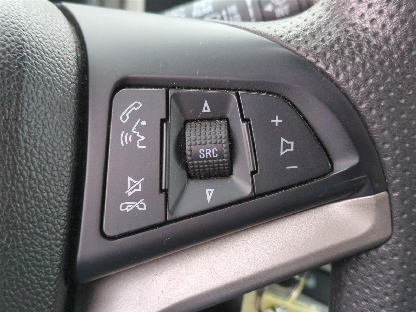Used 2016 Summit White Chevrolet LS image 19