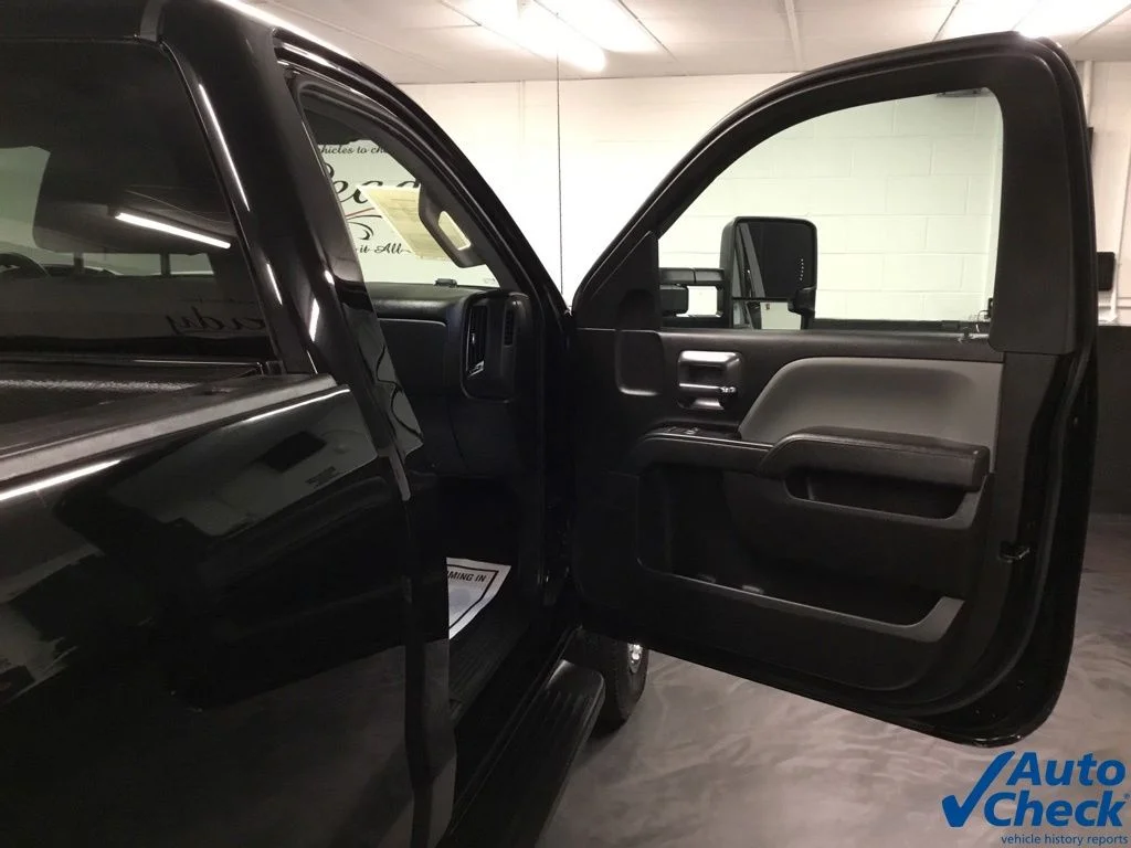 Used 2019 Black Chevrolet Work Truck image 34