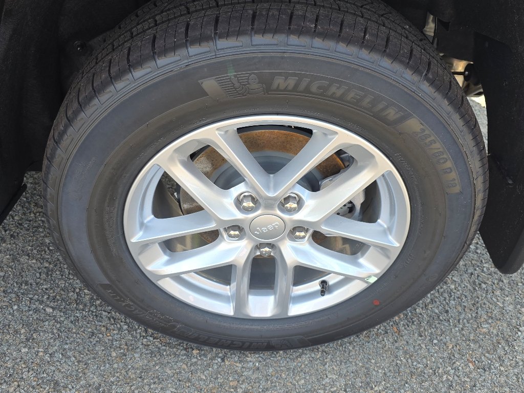 New 2026 Gray Jeep Laredo image 6
