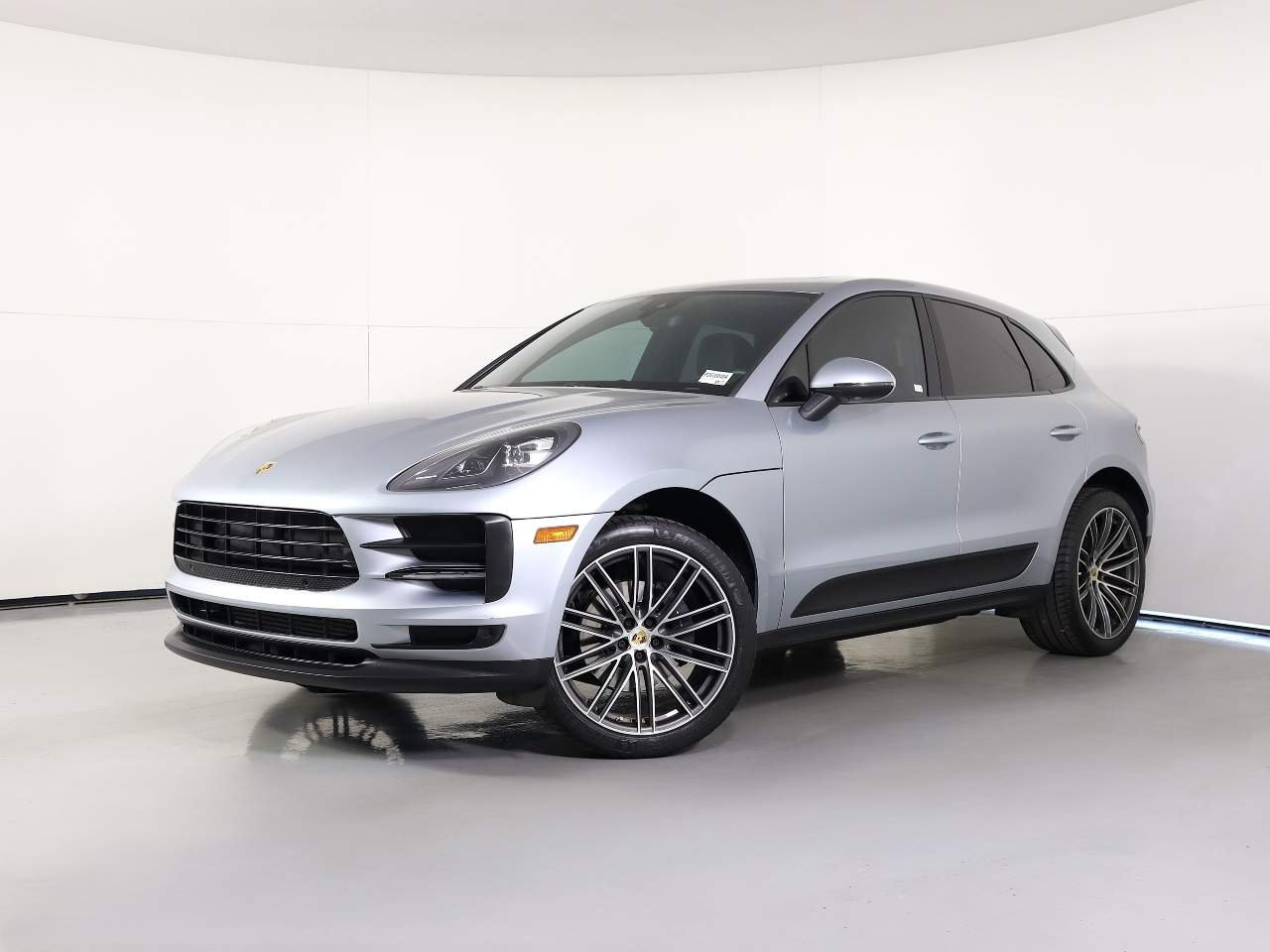 2020 Porsche Macan -'s photo