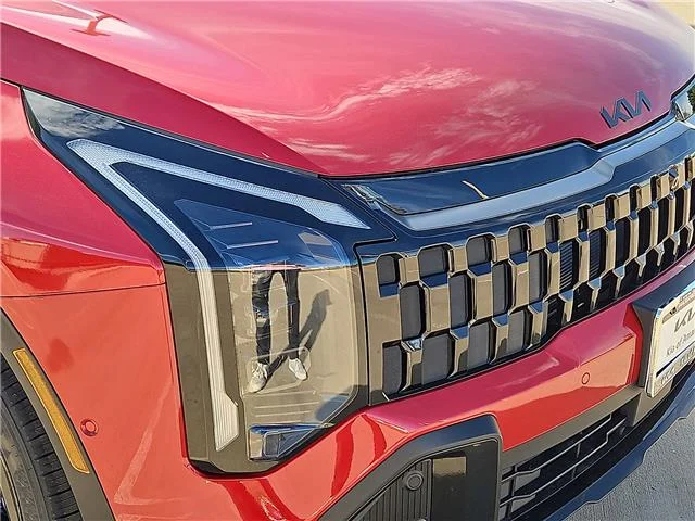 New 2027 Runway Red KIA X-Line All-Wheel Drive image 5