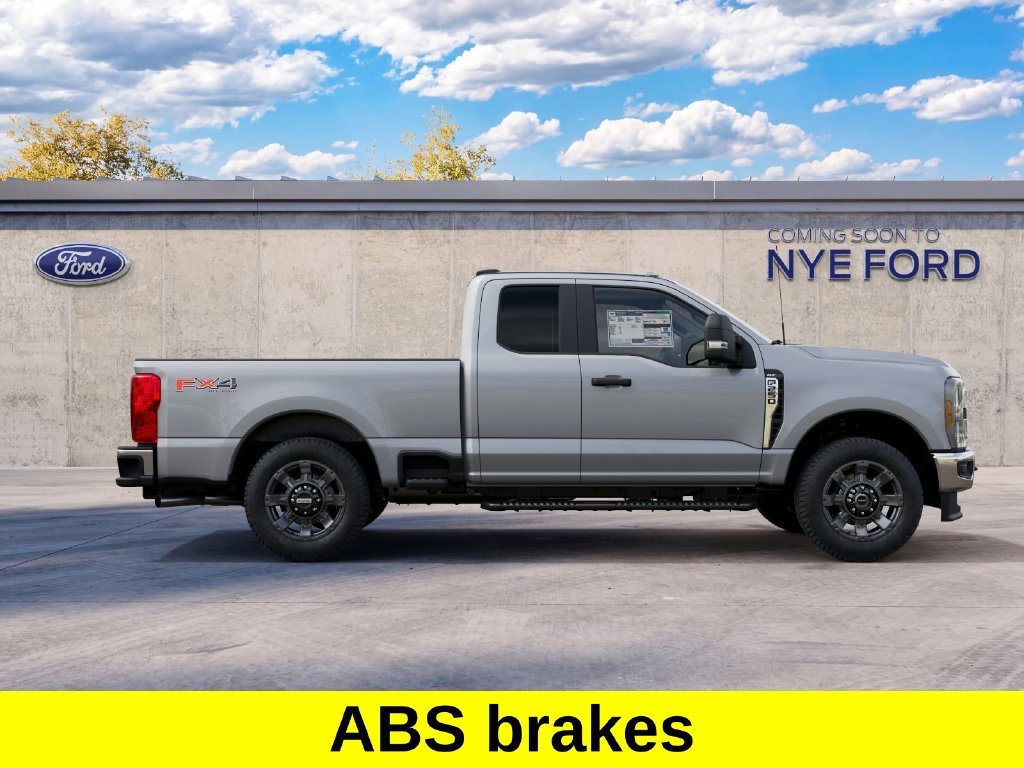 New 2027 Iconic Silver Metallic Ford F-250® XLT image 9