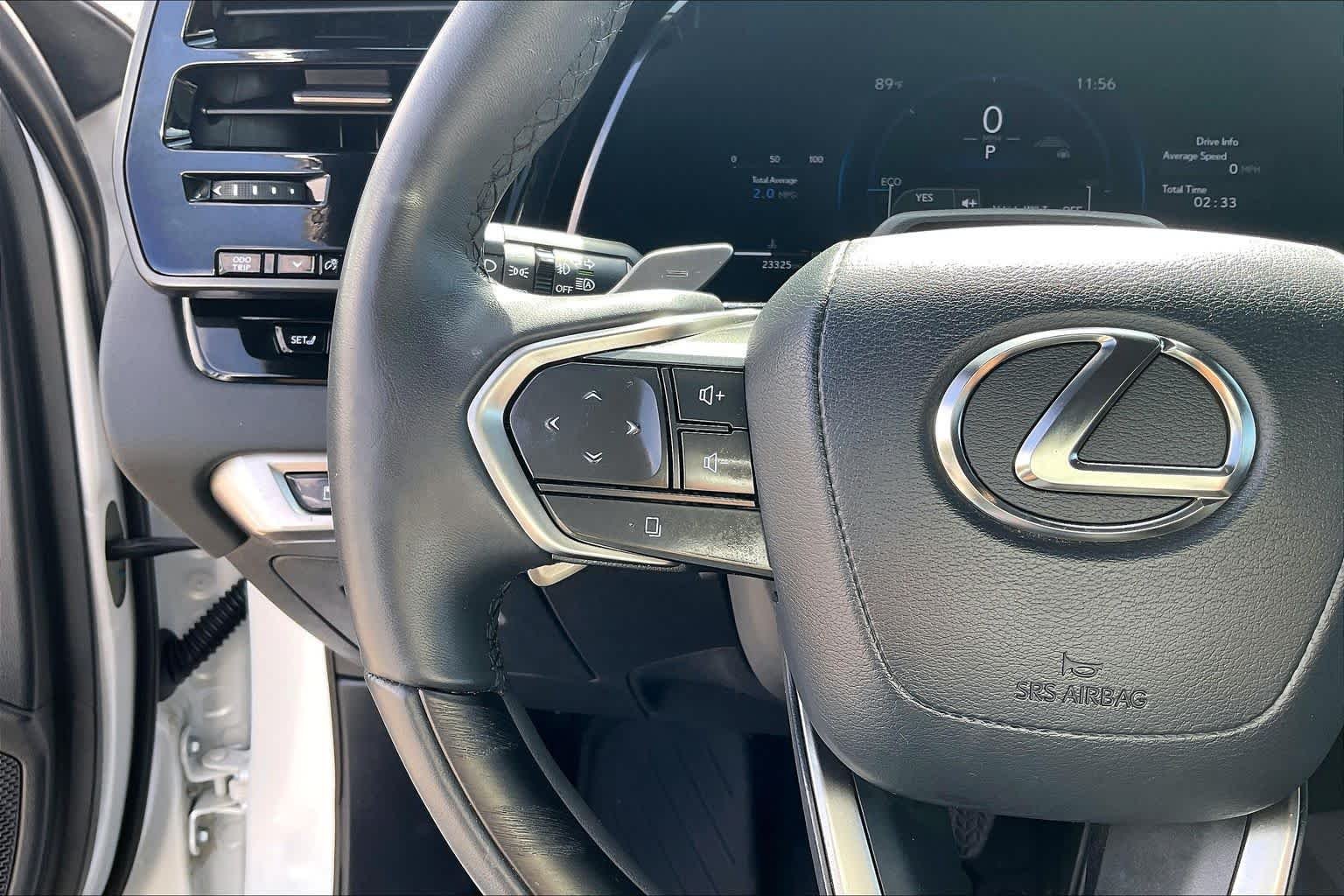 Used 2025 Eminent White Pearl Lexus Premium Plus image 24