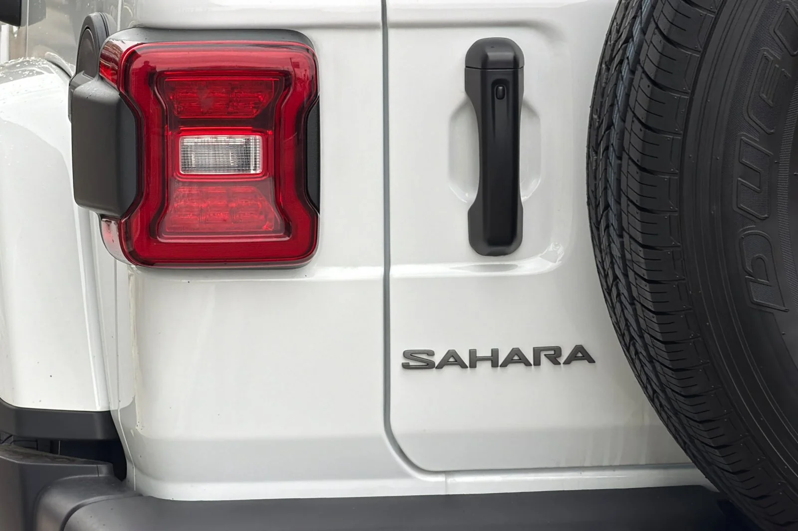 Used 2026 Bright White Clearcoat Jeep Sahara image 7