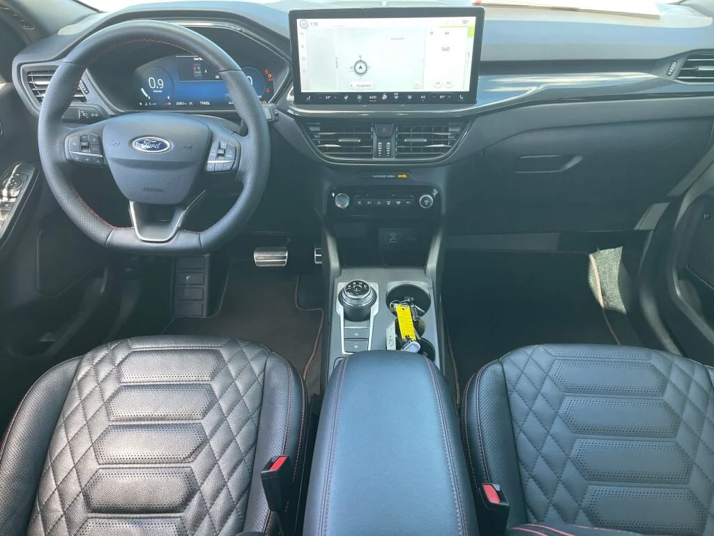 Used 2023 Star White Metallic Tri-Coat Ford ST-Line Elite image 30
