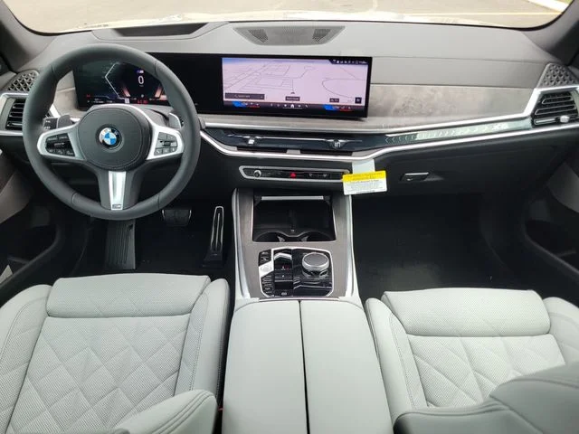 Used 2026 Gray BMW xDrive40i image 12