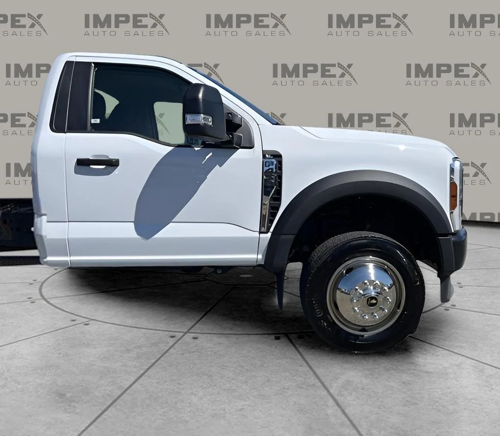 Used 2025 White Ford XL image 47