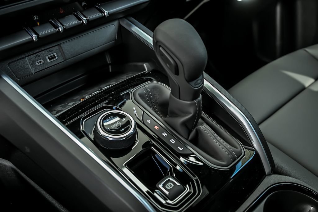 New 2026 Sterling Gray Metallic Chevrolet LT image 20