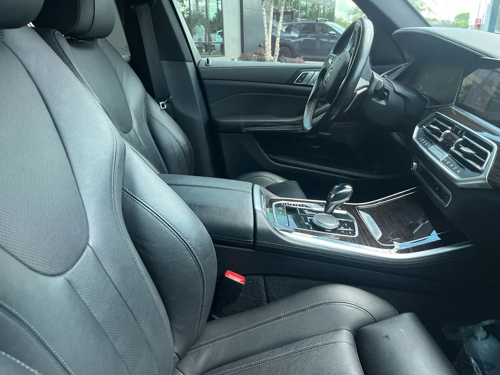 Used 2019 Phytonic Blue Metallic BMW xDrive40i image 4