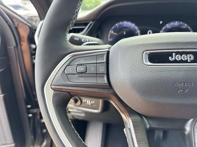 New 2026 Gray Jeep Altitude image 22