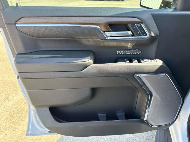 Used 2024 Beige Chevrolet High Country image 36